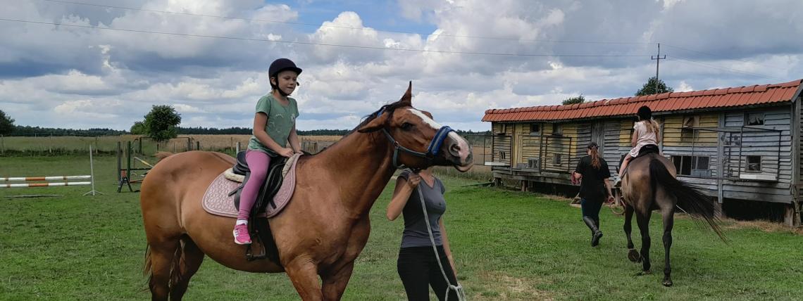 wycieczka do Gospodarstwo Agroturystyczne „U ZIUTY” w Białogórzyni