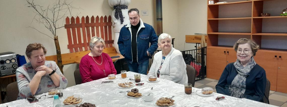 tłusty czwartek w Klubie Seniora