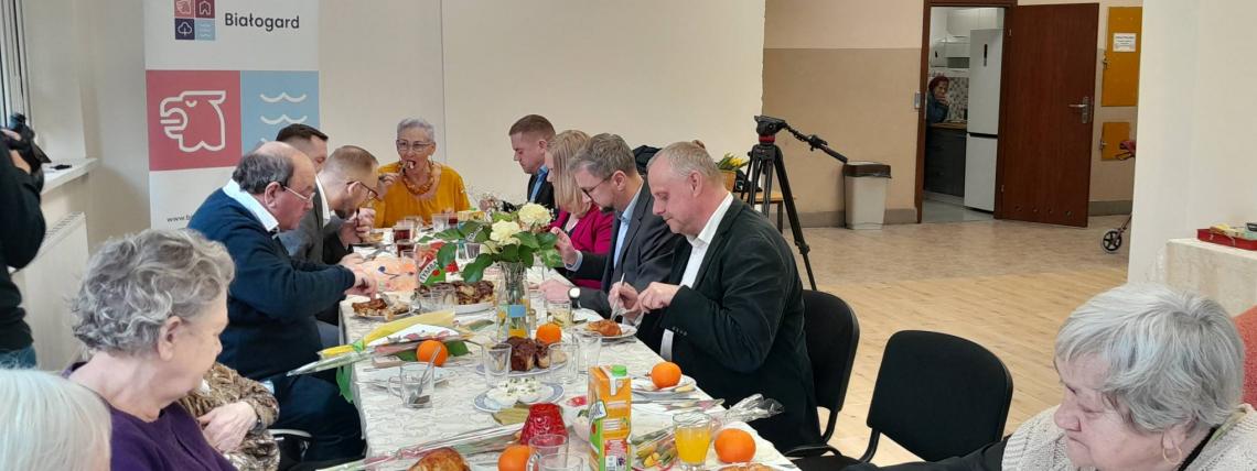 Dzień kobiet w klubie seniora